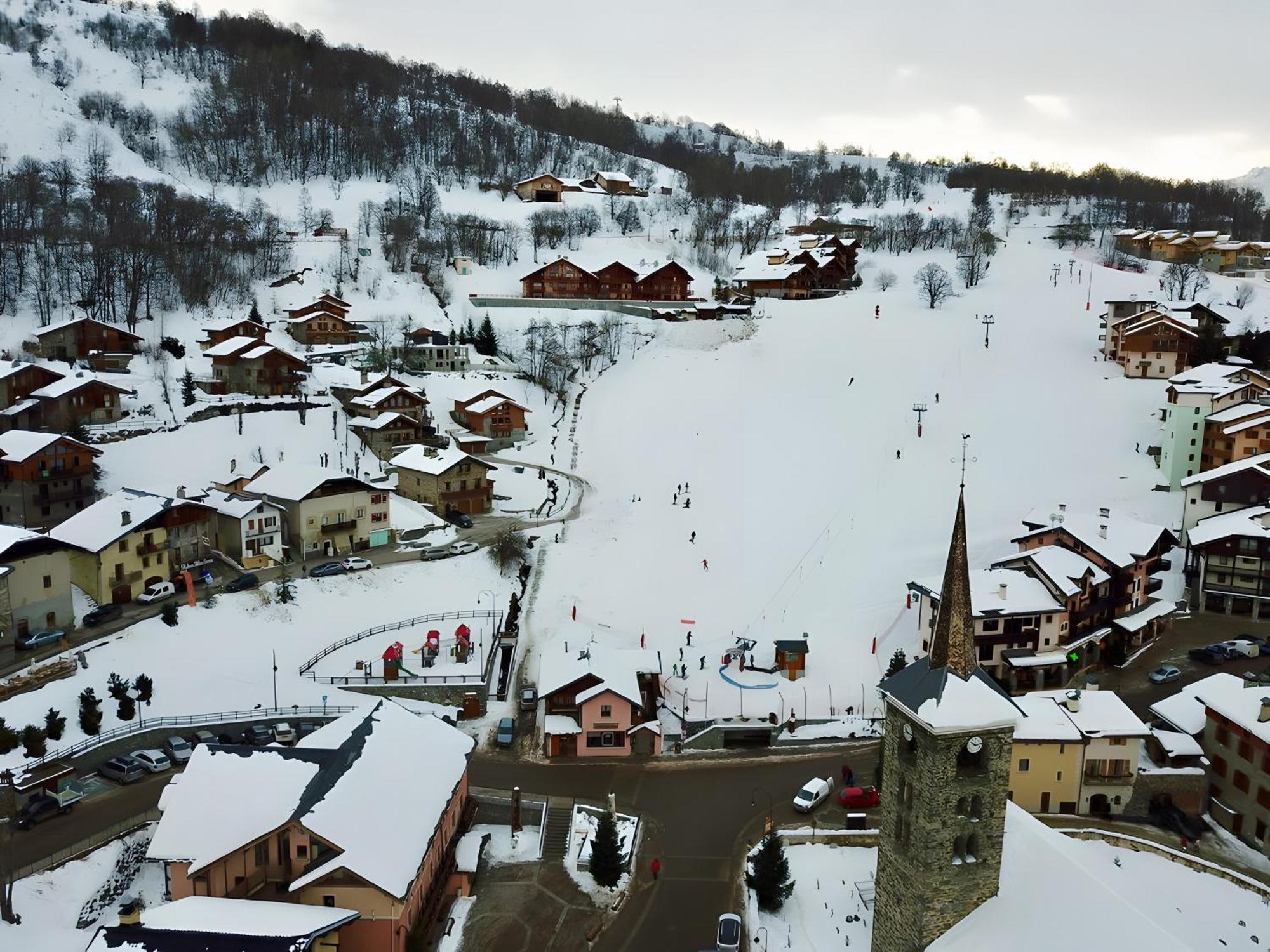 Вилла Chalet Cosy Pour 13 Sauna Сен-Мартен-де-Бельвиль Экстерьер фото